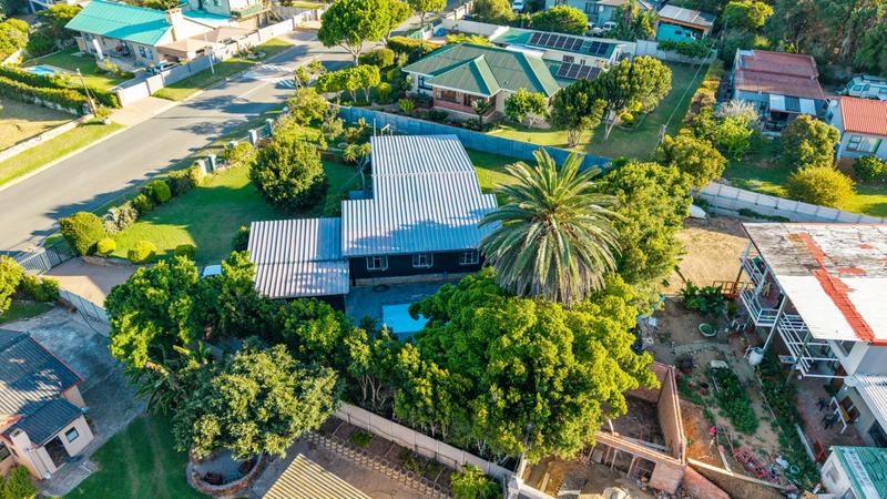 3 Bedroom Property for Sale in Mossel Bay Central Western Cape